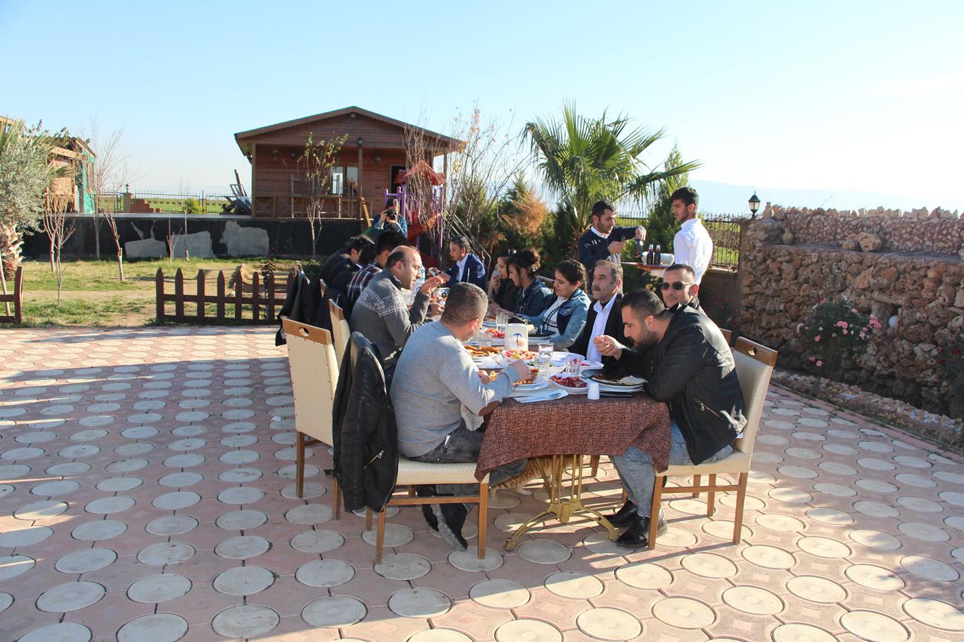 Silopi'de gazetecilere plaket takdim edildi Silopi'de gazetecilere plaket takdim edildi